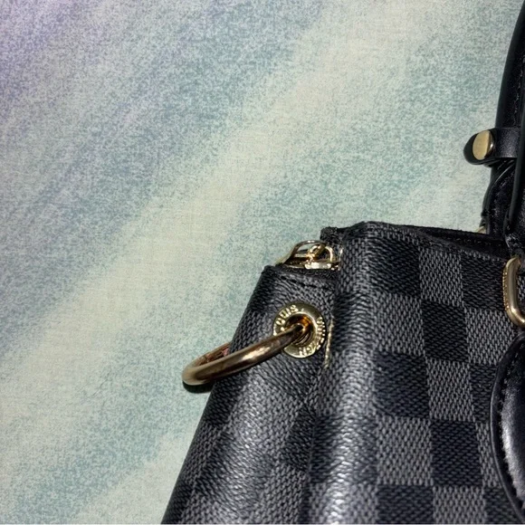 Bag Damier black gray lv soft leather good quality - Picture 5 of 11